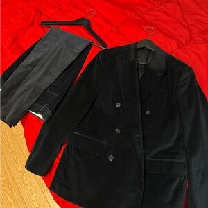 Elegant Black Velvet Double-Breasted Suit
